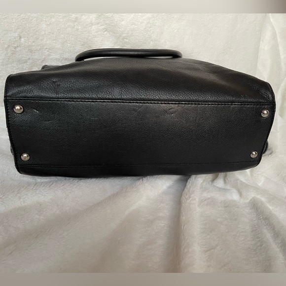 EUC Michael Kors black leather bag - Picture 4 of 7